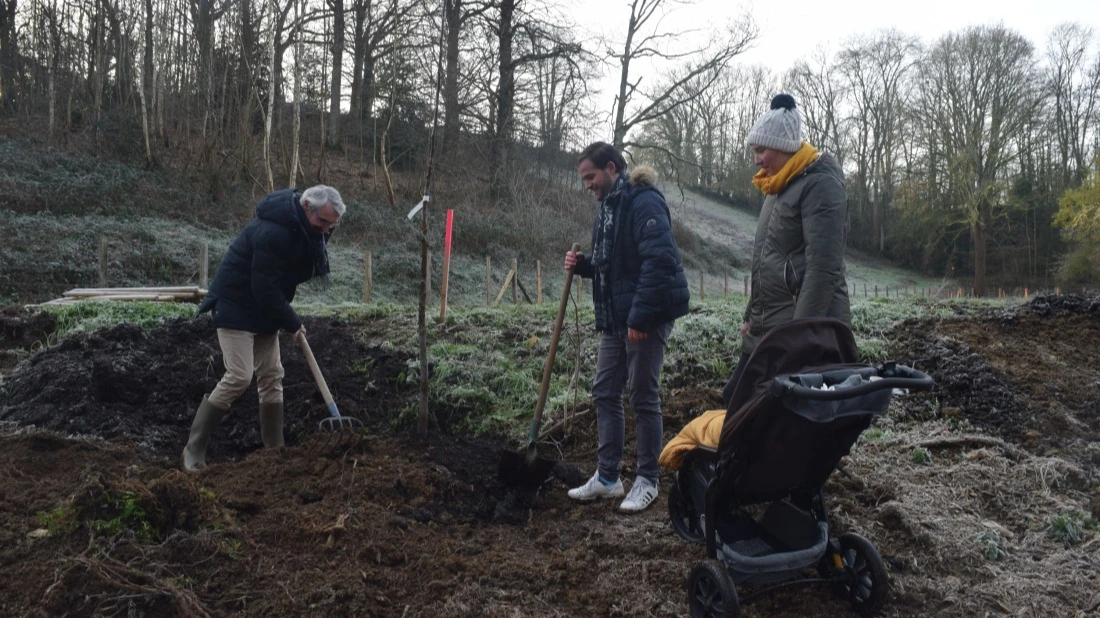 Plantation - Label Une naissance Un arbre